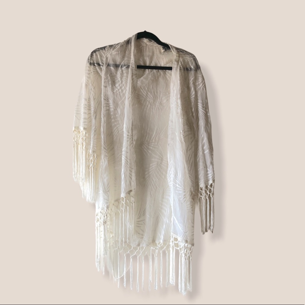 Show me your mumu white fringe kimono